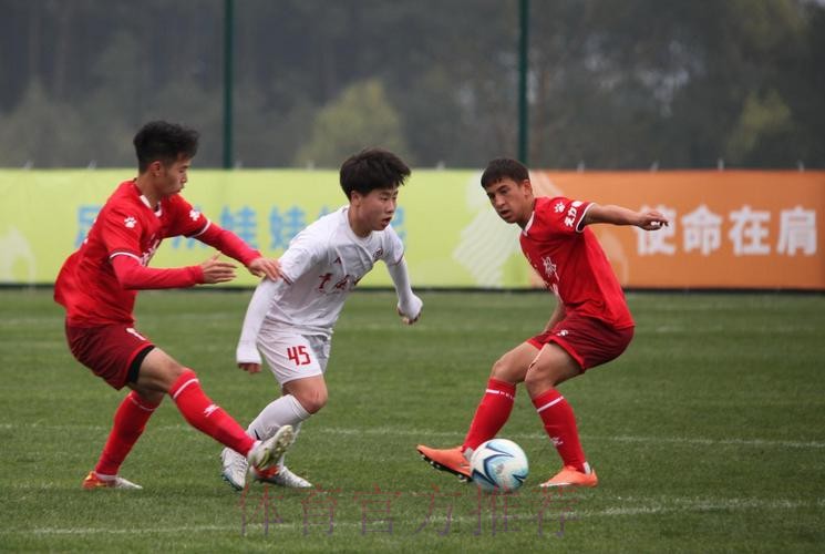 祝贺!百年足球名校苦战晋级全国赛 祝贺!百年足球名校苦战晋级全国赛